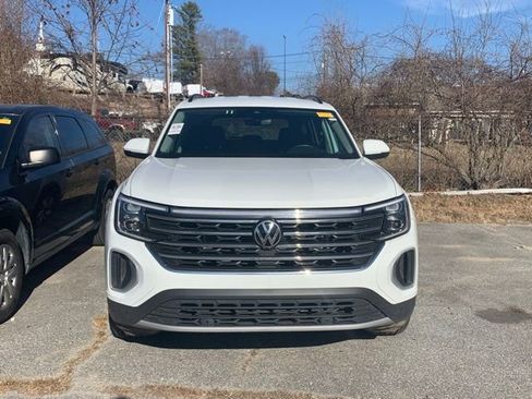 Used 2024 Volkswagen Atlas SE image 5
