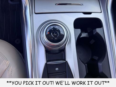 Used 2023 Ford Explorer XLT w/ Equipment Group 202A AWD/4WD image 22