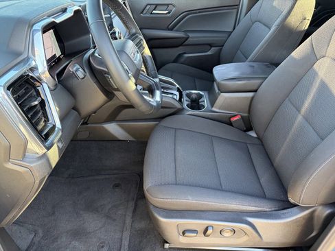 Certified 2025 GMC Canyon Elevation w/ Convenience Package RWD image 19