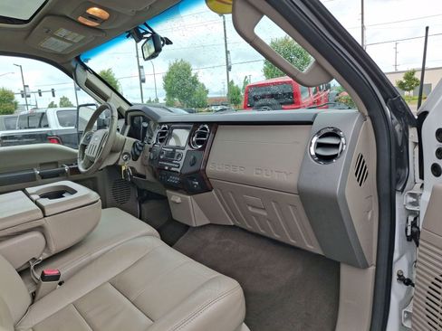 Used 2010 Ford F350 4x4 Crew Cab Super Duty image 20