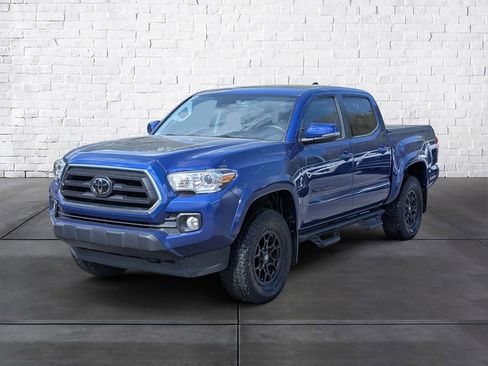 Used 2022 Toyota Tacoma SR5 w/ Technology Package AWD/4WD image 4