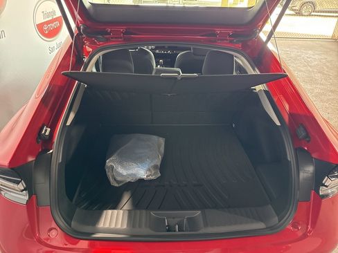 Used 2025 Toyota Prius Plug-In Hybrid image 20