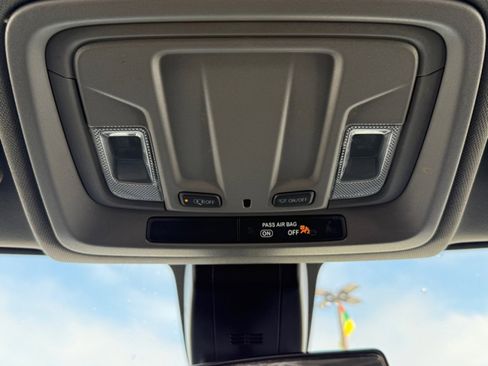 Used 2021 Chevrolet Silverado 2500 Custom image 29