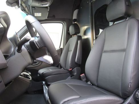 New 2026 Mercedes-Benz Sprinter 2500 image 11