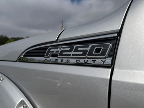 Used 2015 Ford F250 Platinum w/ FX4 Off-Road Package image 12