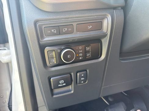Used 2024 Ford F150 Lariat w/ FX4 Off-Road Package AWD/4WD image 7