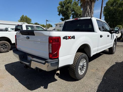 Used 2020 Ford F250 XLT AWD/4WD image 2