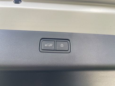 New 2026 Hyundai Ioniq 9 Calligraphy AWD/4WD image 14