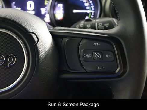 Used 2023 Jeep Wrangler Unlimited w/ Sun & Screen Package AWD/4WD image 10