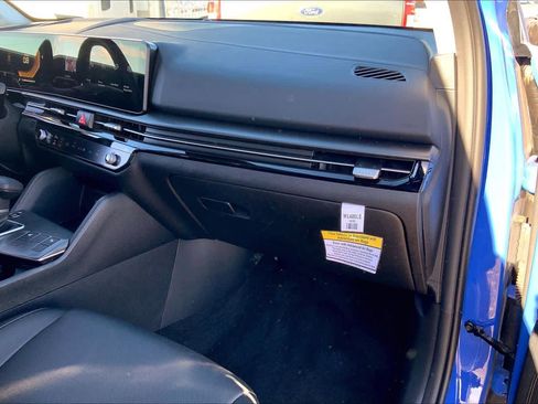 Certified 2026 Kia Sportage EX image 38