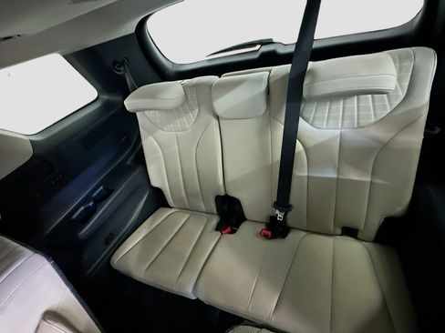 Used 2024 Hyundai Palisade Limited image 31