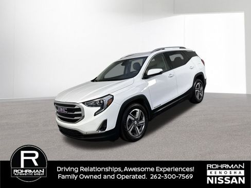 Used 2020 GMC Terrain SLT w/ Preferred Package image 2