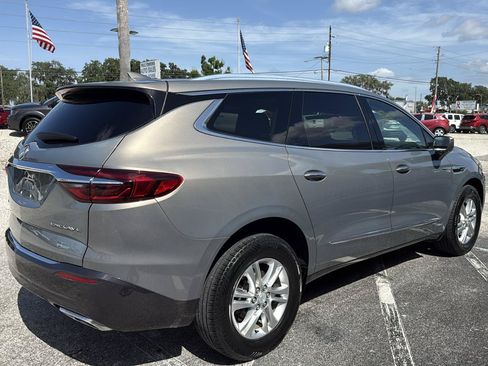 Used 2018 Buick Enclave Premium FWD image 5