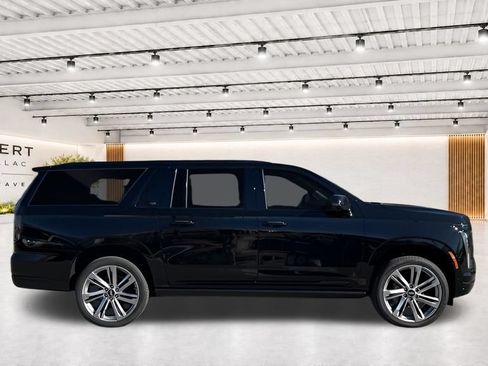 New 2026 Cadillac Escalade ESV Platinum Sport w/ LPO, Floor Liner Package AWD/4WD image 12