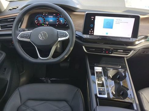 New 2026 Volkswagen Atlas SE image 15