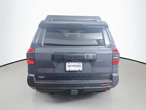 Certified 2025 Toyota 4Runner TRD Off-Road AWD/4WD image 6