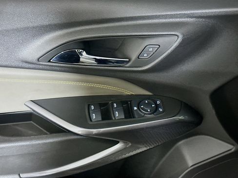 Used 2025 Chevrolet Trax ACTIV w/ Driver Confidence Package image 15