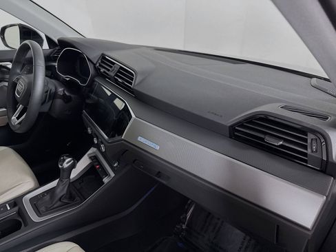 Certified 2025 Audi Q3 2.0T Premium Plus w/ Premium Plus Package image 28