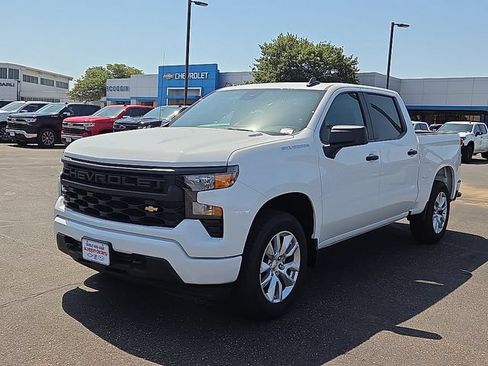 New 2026 Chevrolet Silverado 1500 Custom RWD image 1