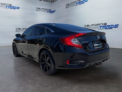 Used 2020 Honda Civic Sport image 7