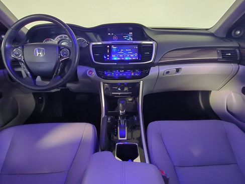 Used 2017 Honda Accord EX-L image 16
