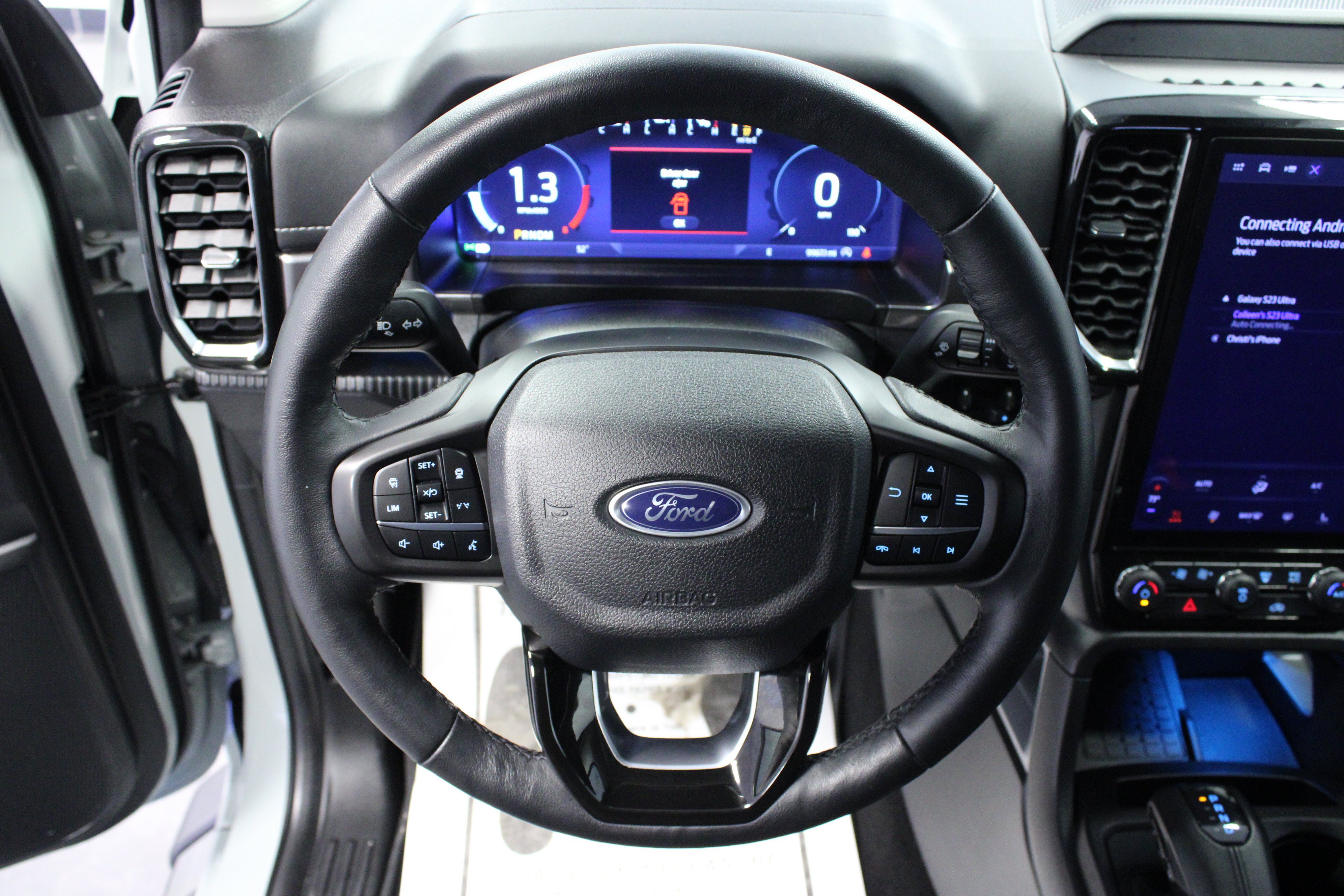 Used 2024 Ford Ranger Lariat w/ FX4 Off-Road Package AWD/4WD image 18
