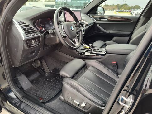 Used 2022 BMW X4 xDrive30i w/ Premium Package image 2