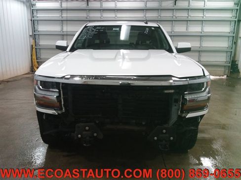 Used 2018 Chevrolet Silverado 1500 LT w/ Trailering Package image 5