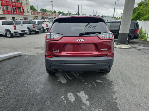 Used 2019 Jeep Cherokee Latitude Plus w/ Cold Weather Group AWD/4WD image 7