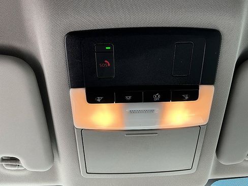 Certified 2023 Nissan Rogue SV FWD image 20