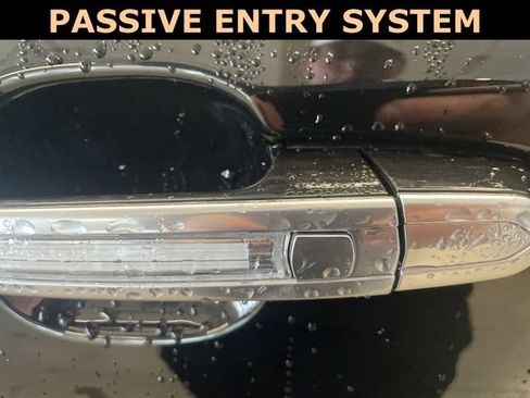 Used 2024 Cadillac XT4 Premium Luxury AWD/4WD image 10