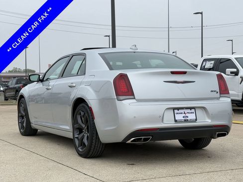 Used 2023 Chrysler 300 S image 6