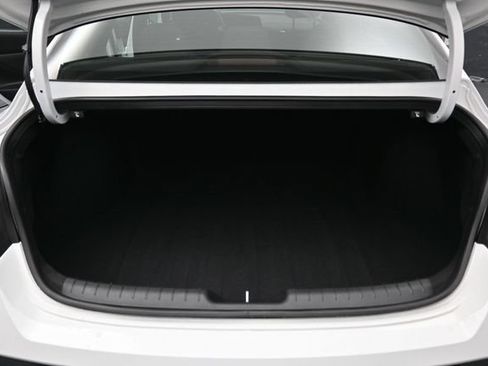 Used 2026 Hyundai Elantra Sport FWD image 27