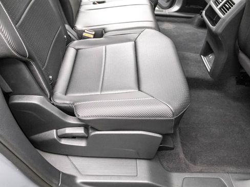 Used 2022 Volkswagen Atlas Cross Sport SEL R-Line image 30