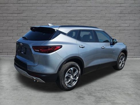 Used 2024 Chevrolet Blazer LT w/ Convenience Package FWD image 6