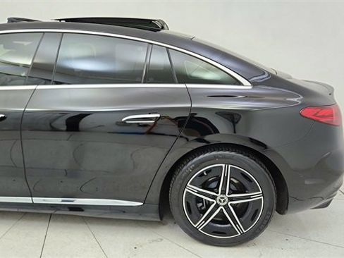 Used 2023 Mercedes-Benz EQE 500 4MATIC Sedan image 10