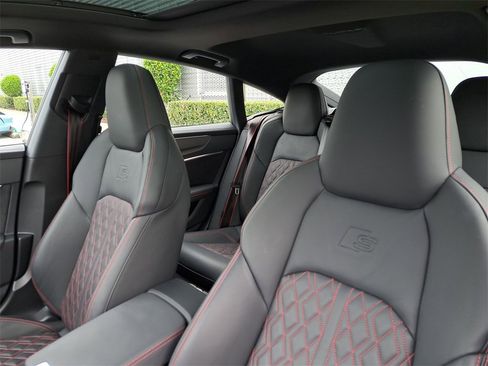 Certified 2024 Audi S7 Prestige image 16