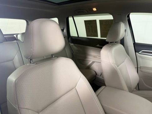 Used 2020 Volkswagen Atlas SEL FWD image 33