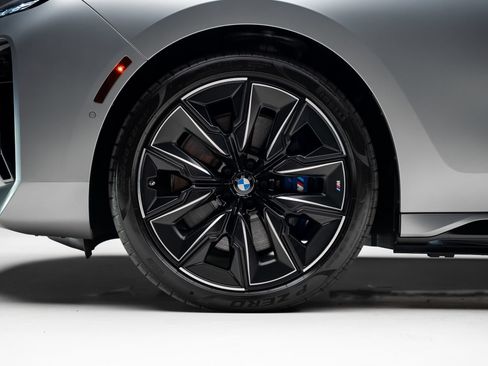 Used 2023 BMW i7 xDrive60 AWD/4WD image 20