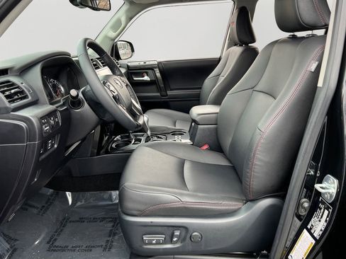 Used 2023 Toyota 4Runner TRD Off-Road Premium image 15