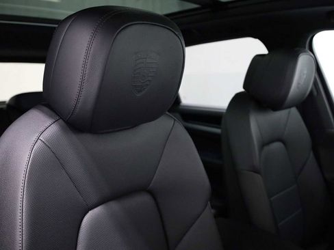 New 2026 Porsche Cayenne E-Hybrid AWD/4WD image 21