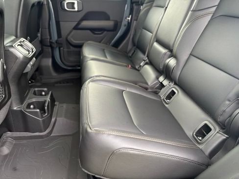 New 2026 Jeep Gladiator Sport AWD/4WD image 11