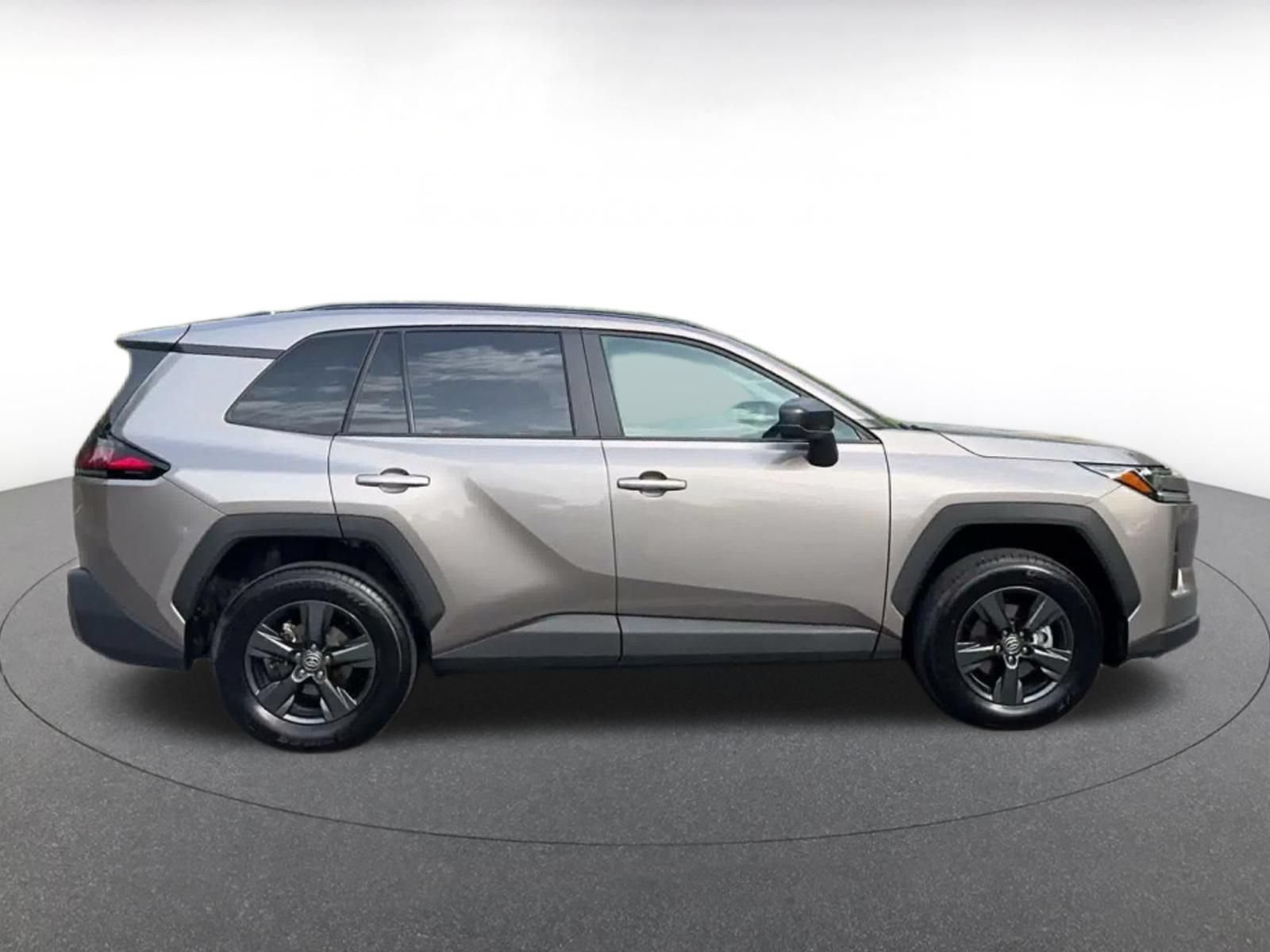 Used 2026 Toyota RAV4 LE AWD/4WD image 15