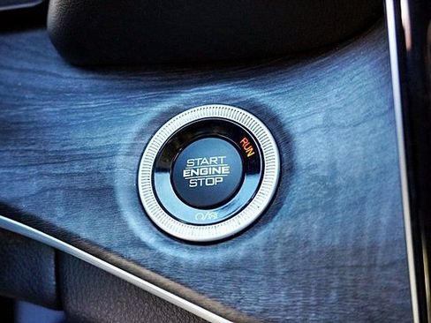 Used 2023 Jeep Grand Cherokee Limited w/ Trailer Tow Prep Group (B) image 30