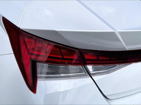 Used 2024 Hyundai Elantra Limited FWD image 28