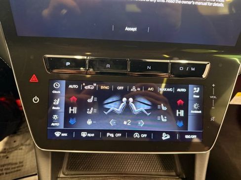 Used 2025 Maserati Grecale Modena AWD/4WD image 18