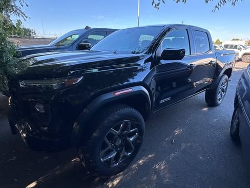 Used 2025 GMC Canyon Elevation w/ Convenience Package AWD/4WD image 2