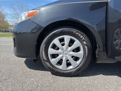 Used 2011 Toyota Corolla LE FWD image 23