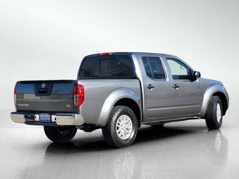 Used 2016 Nissan Frontier SV image 4