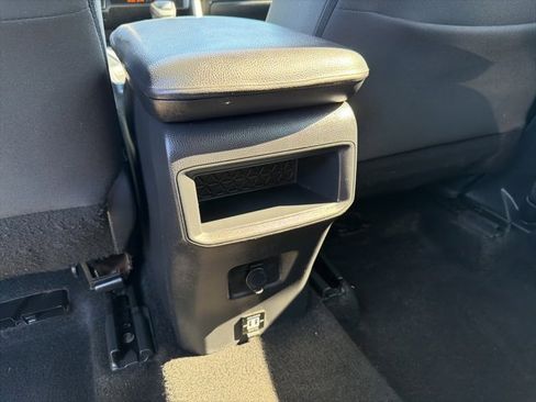 Used 2021 Toyota RAV4 LE image 26